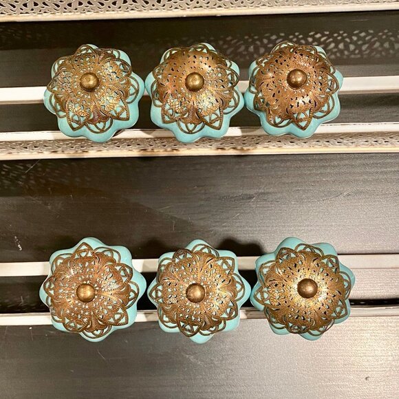 Many sets of 6 brand new Ceramic Knob/pull - Picture 1 of 4